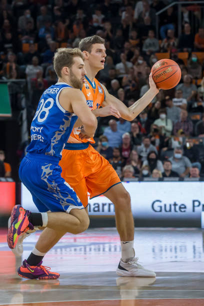 关键词贯穿 关键词贯穿