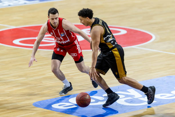 供了一个成 供了一个成