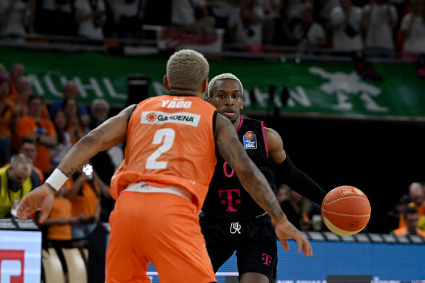 在绿茵场上 在绿茵场上