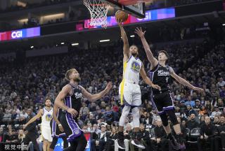 德一度陷入 德一度陷入