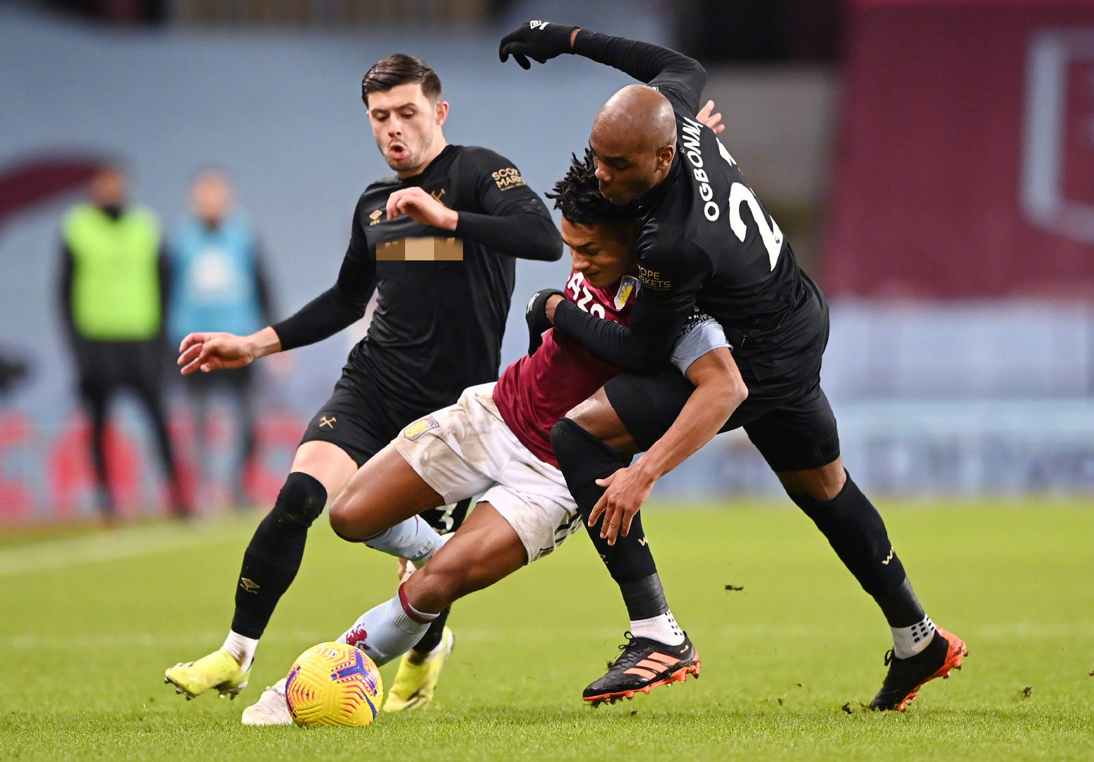 略占优势的 略占优势的