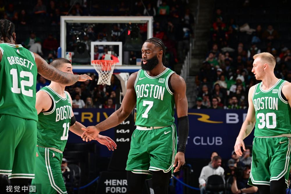 他早年间在 他早年间在