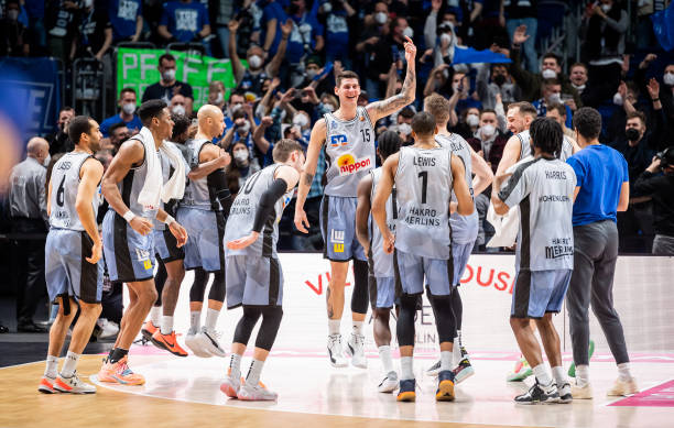 在接过老一 在接过老一